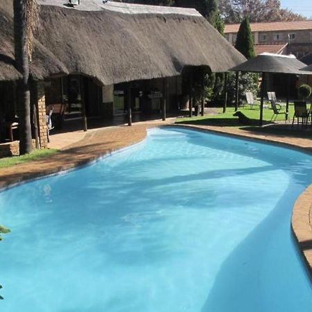 Aero Guest Lodge Kempton Park Zewnętrze zdjęcie